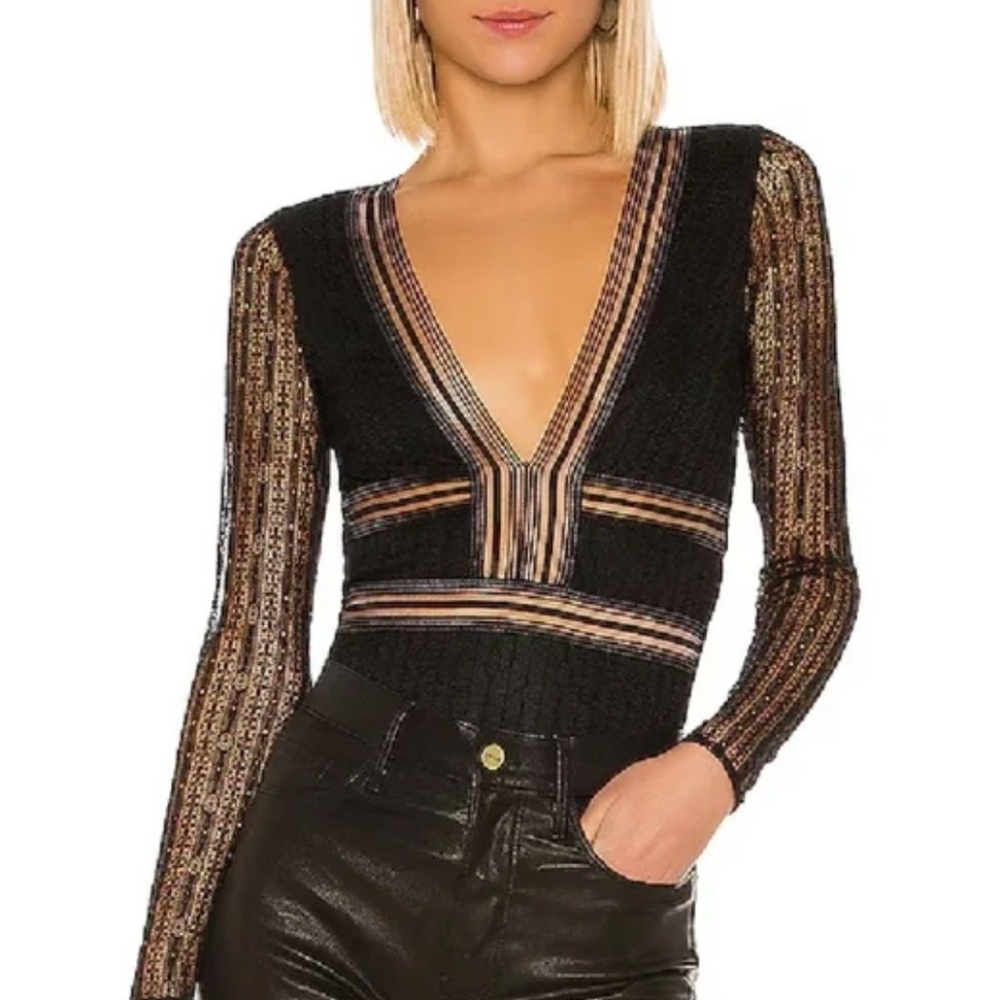 NWOT superdown britni deep v bodysuit Size: Small - Picture 2 of 7